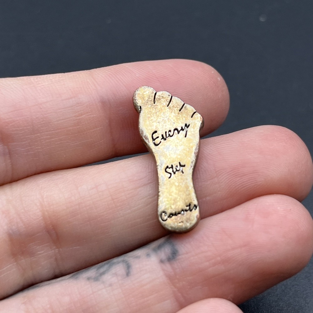 Foot Outline Every Step‎ Counts Lapel Hat Pin
